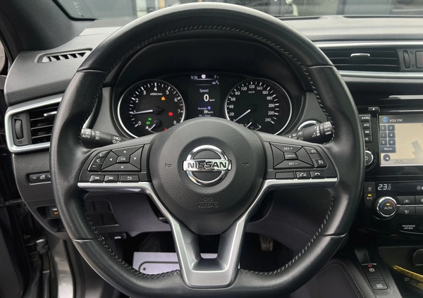 Nissan Qashqai cena 77900 przebieg: 91371, rok produkcji 2018 z Kisielice małe 781